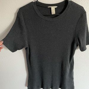 H&M gray ribbed tee